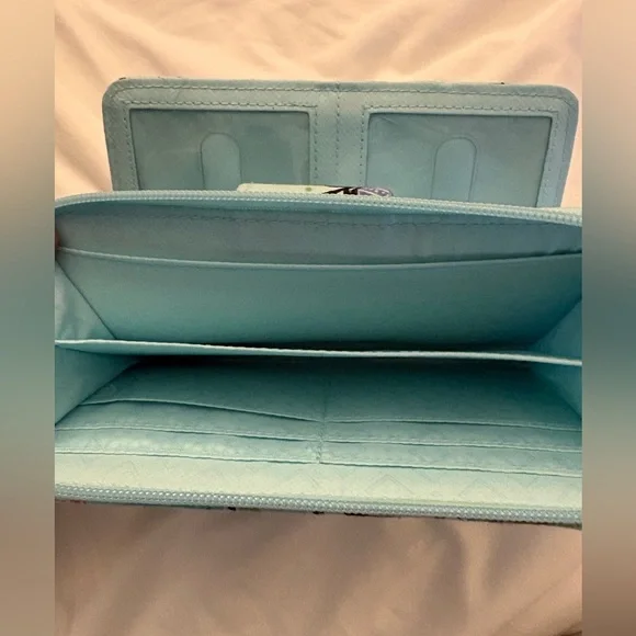 Vera Bradley Antilles Treasure Turn Lock Quilted Wallet - Picture 4 of 9